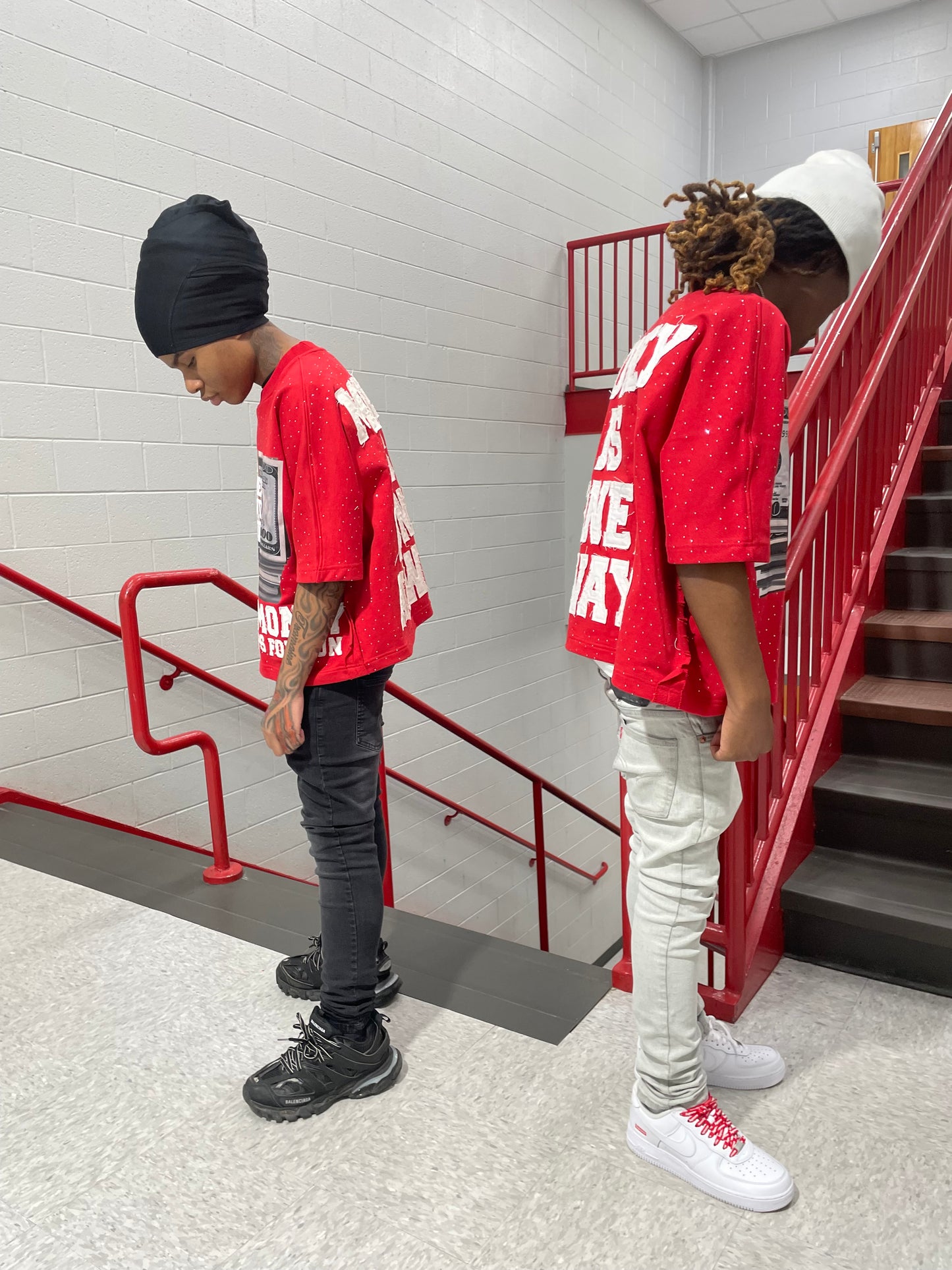 “MONEY MOTIVATION” (RED) DROP SHOULDER BOXY TEE